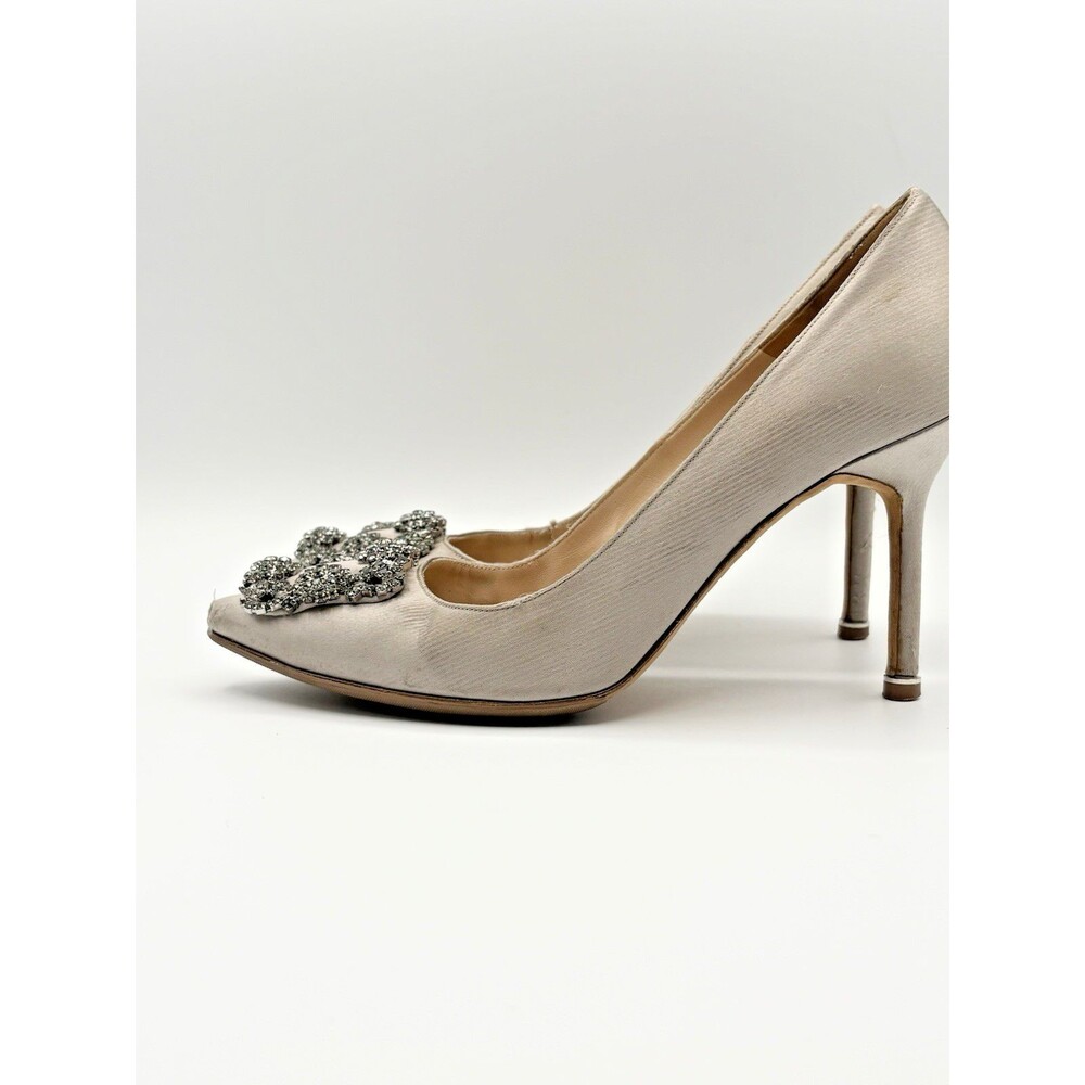 Manolo Blahnik Light Grey Satin Hangisi Rhinestone Embellished Heels Size EU 38 - Picture 8 of 15